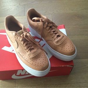 Nike Court Vision Alta in Cognac Sz 11
